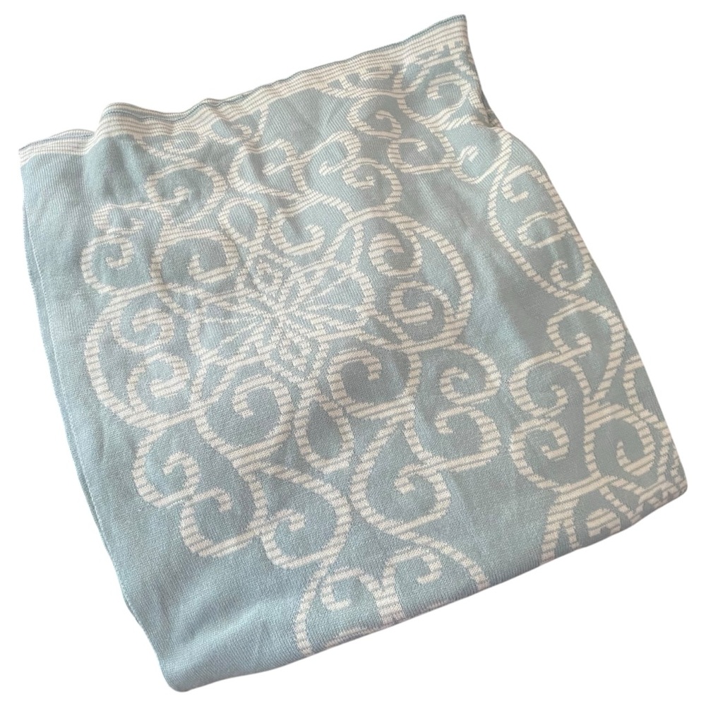 Nicole Miller Home Pale Blue and Ivory Knit Blanket